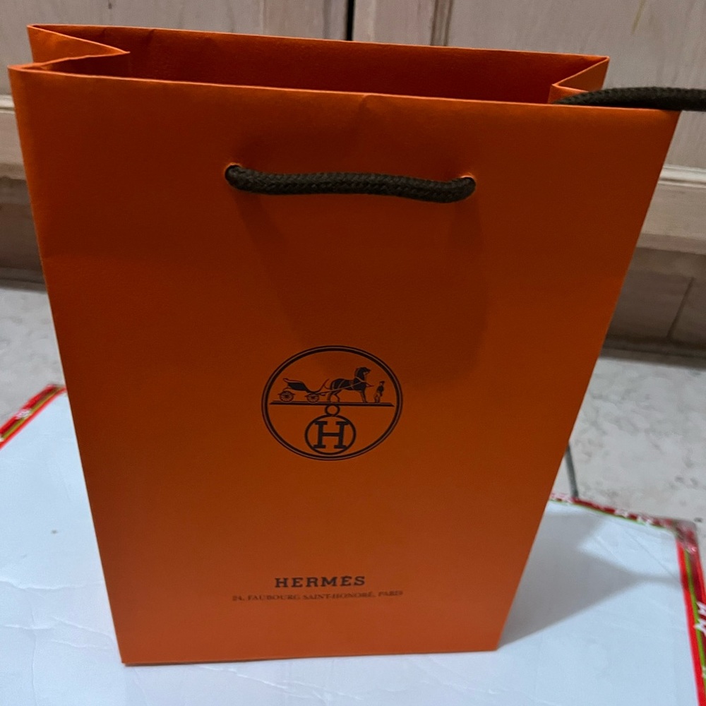 Hermes empty paper bag